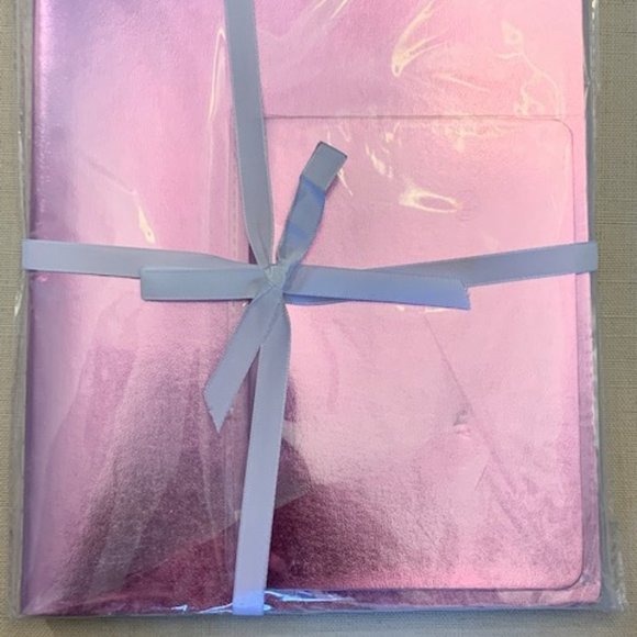 Notebook - Picture 2 of 6